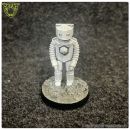 white_robot_28mm_gaming_miniature_dr_who_classic_1_.jpg Dr Who - The mind robber - White robot - 3D printed Memorabilia display miniature